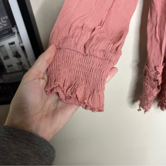 Boho Rose Pink Peasant Blouse She + Sky S Eyelet Cutouts Oversized Crepe Finish - Picture 3 of 9